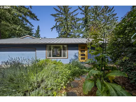 7103 NE Going St, Portland, OR 97218