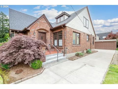3288 NE Alameda St, Portland, OR 97212