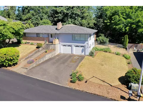 32861 NW Bella Vista Dr, Scappoose, OR 97056