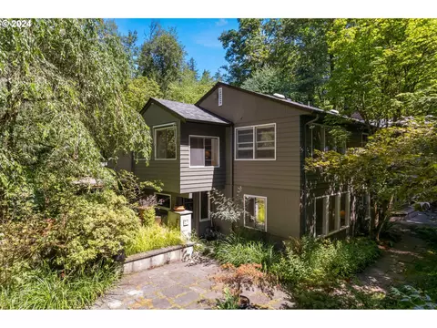 4700 NW Barnes Rd, Portland, OR 97210