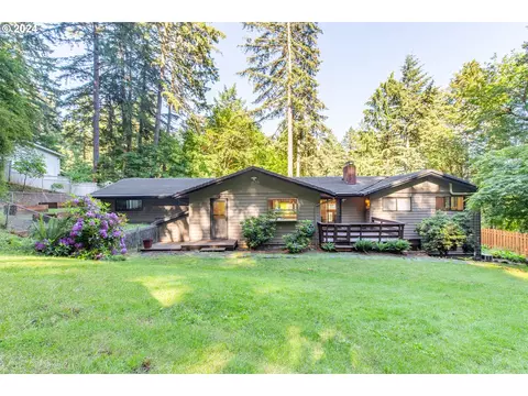 7180 NW Somerset Dr, Corvallis, OR 97330