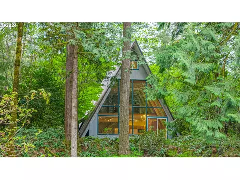 20752 E Cannon Rd, Brightwood, OR 97011