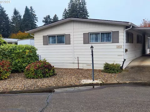 11460 SW Royal Villa Dr, Tigard, OR 97224