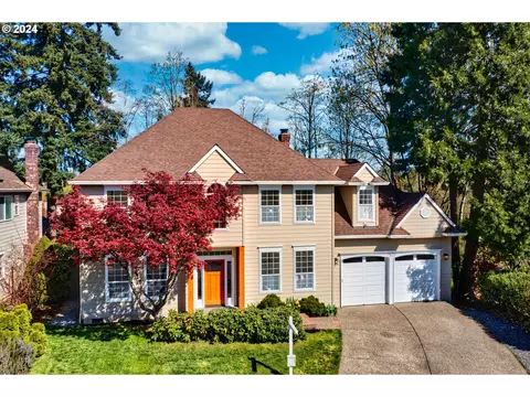 7522 SW Ashford St, Portland, OR 97224