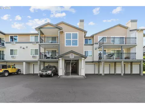 720 NW 185th Ave #205, Beaverton, OR 97006