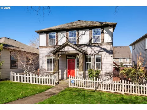 4925 N Cecelia St, Portland, OR 97203
