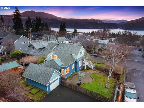 801 Cascade Ave, Hood River, OR 97031