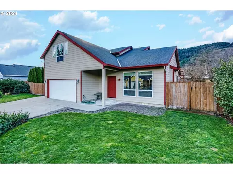 3605 5th St, Columbia City, OR 97018