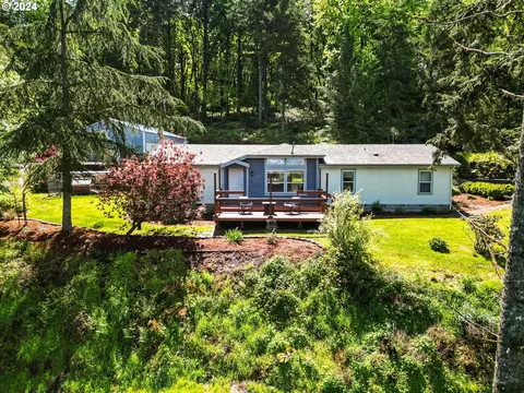 1737 Oak Hill Ln, Jefferson, OR 97352