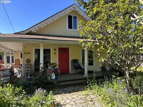 1246 NW Jackson St, Hillsboro, OR 97124