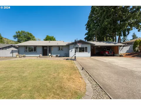 178 Taft Dr, Roseburg, OR 97470