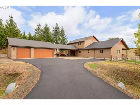 155 Sinclair Ln, Roseburg, OR 97471