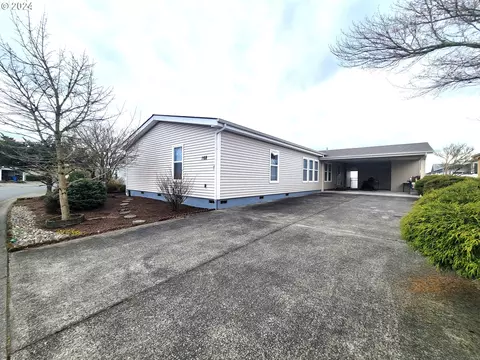 16500 SE 1st St #168, Vancouver, WA 98684