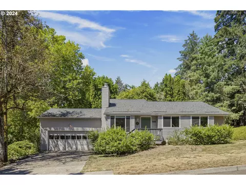 4605 SW 48th Ave, Portland, OR 97221