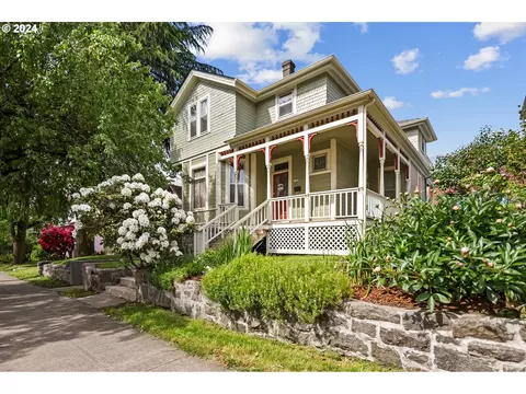 2145 NE Rodney Ave, Portland, OR 97212