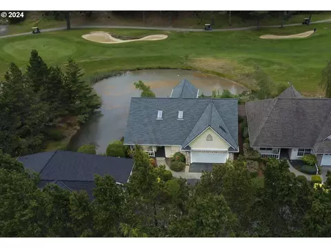 2 Waterford Downs, Florence, OR 97439