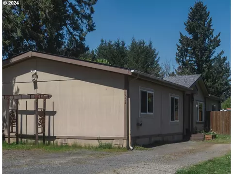 602 W Jones St, Yacolt, WA 98675
