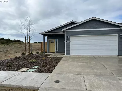 5170 Nopal St, Florence, OR 97439