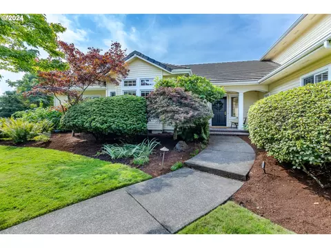 2770 Riverwalk Loop, Eugene, OR 97401