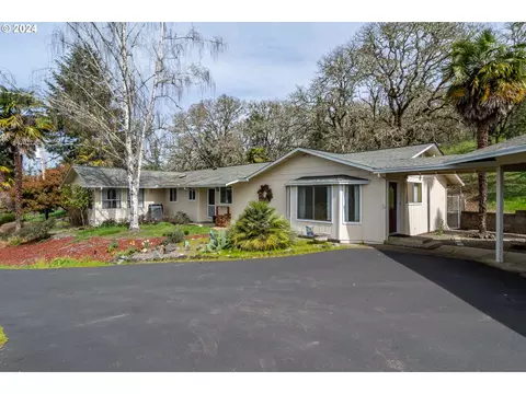 191 Glenwood Ct, Roseburg, OR 97471