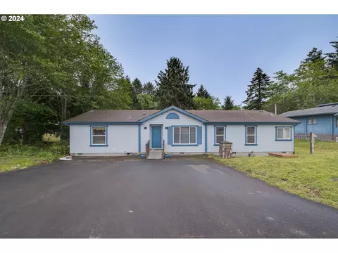 2412 NE 21st St, Lincoln City, OR 97367