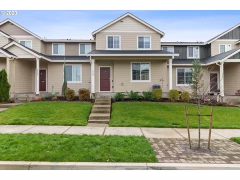 2240 SE 16th St, Gresham, OR 97080