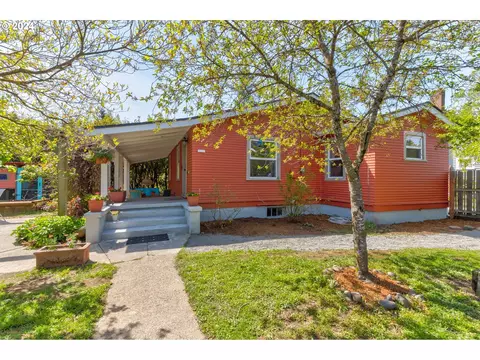 7630 SE Raymond St, Portland, OR 97206
