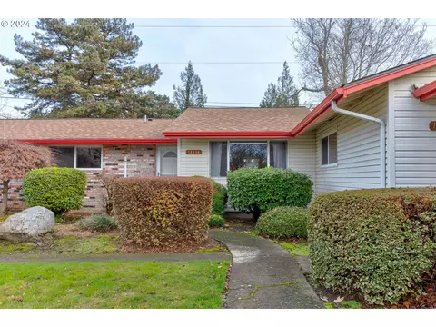 14984 SE Caruthers Ct, Portland, OR 97233