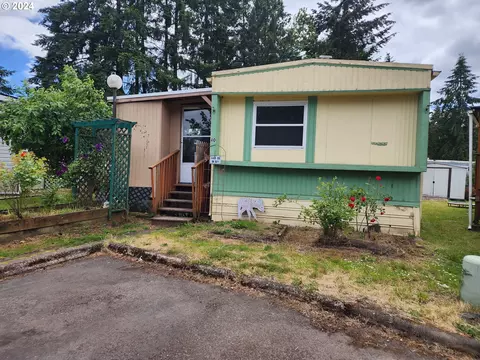 2145 31st St #40, Springfield, OR 97477