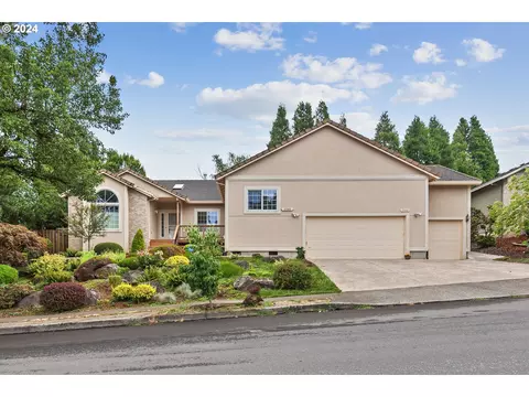 3748 SW Brittany Dr, Gresham, OR 97080