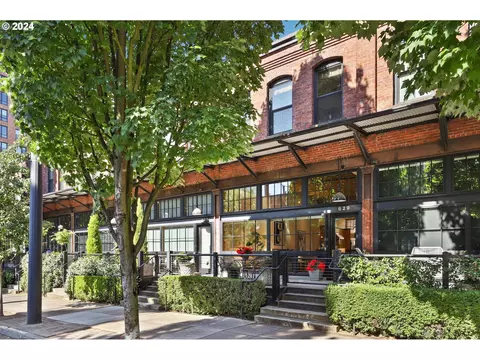 629 NW 11th Ave, Portland, OR 97209