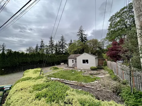 325 N 11th St, Saint Helens, OR 97051
