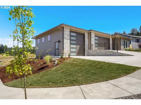 104 Wild Duck, Silverton, OR 97381