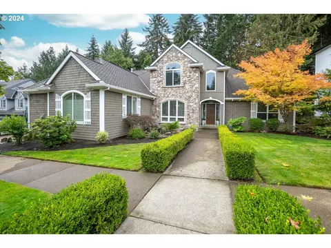 16800 SW Red Rock Way, Beaverton, OR 97007
