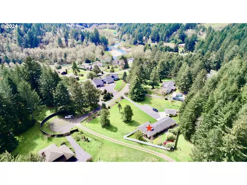 149 Julia Way, Brookings, OR 97415