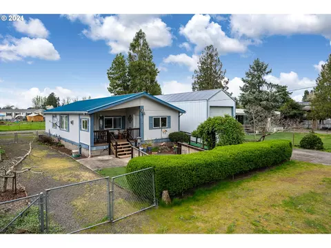18795 Shirley Ave NE, Hubbard, OR 97032