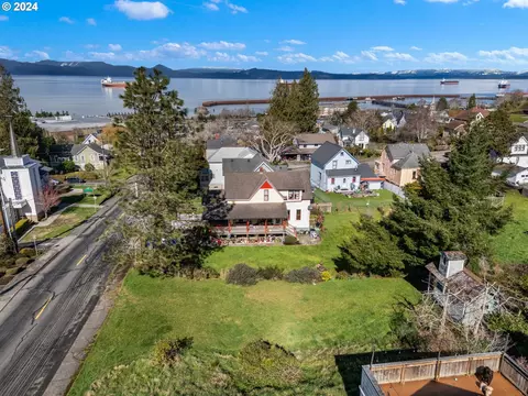 752 33rd St, Astoria, OR 97103