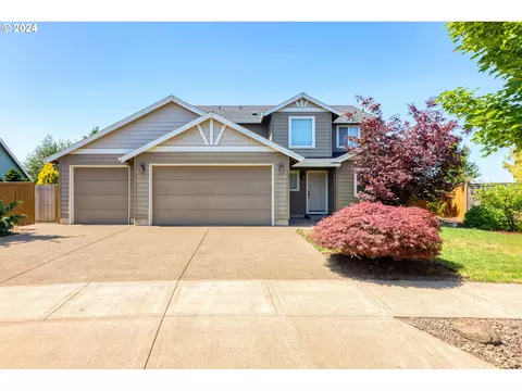505 Prairie St, Woodburn, OR 97071