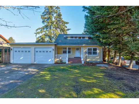718 S Wynooski St, Newberg, OR 97132
