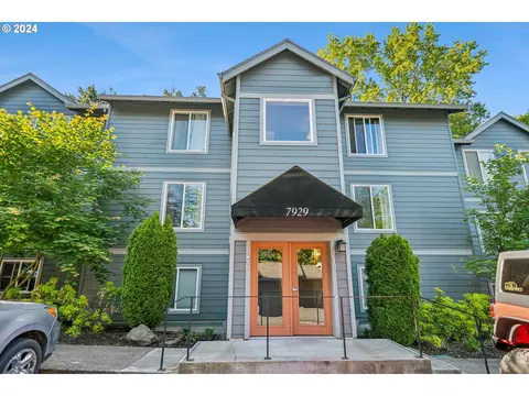 7929 SW 40th Ave, Portland, OR 97219
