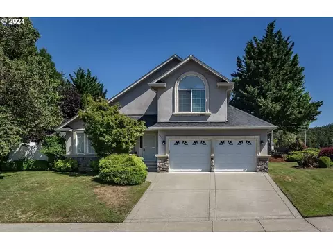 2380 NW Lila Ct, Roseburg, OR 97471