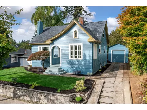 3011 SE 52nd Ave, Portland, OR 97206