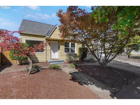 2085 Liberty St NE, Salem, OR 97301