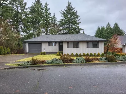 409 Park St, Gaston, OR 97119