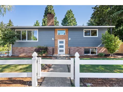 1775 NW 13th St, Gresham, OR 97030