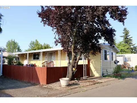 1415 S Bertelsen Rd #70, Eugene, OR 97402