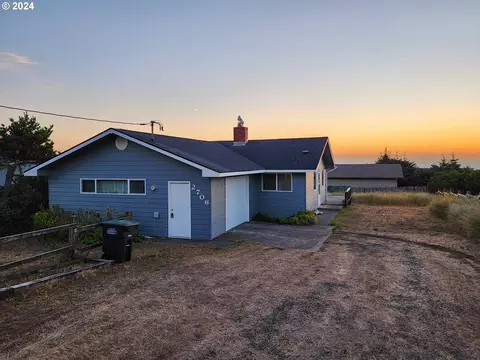 2706 NW Parker Ave, Waldport, OR 97394