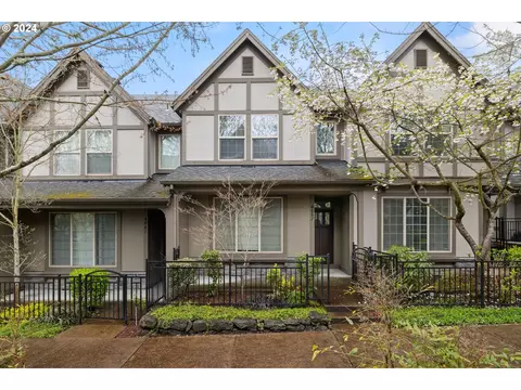 4867 NW Blandy Ter, Portland, OR 97229