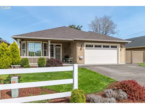 2145 Branch Creek Dr, Longview, WA 98632