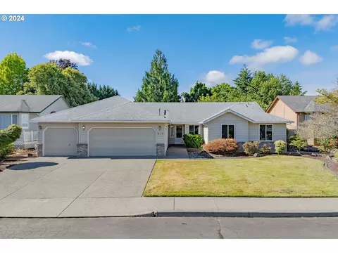 203 NE 136th St, Vancouver, WA 98685